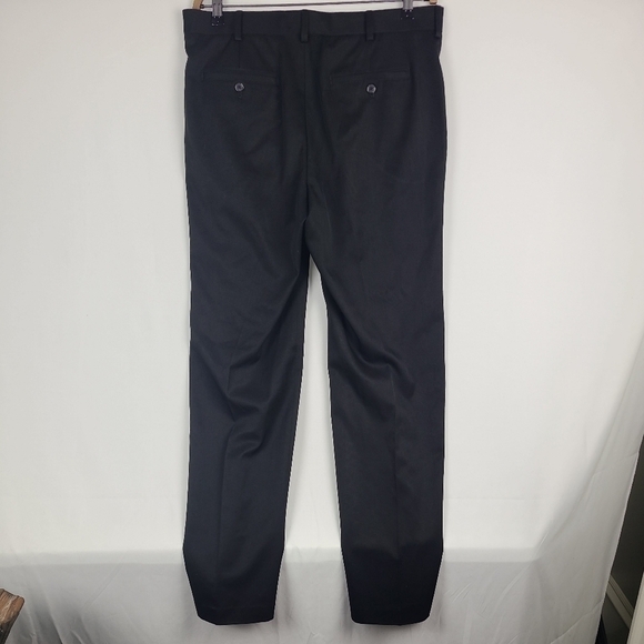 Van Heusen Men's Dress Pants 34x34 Black Traveler Non-iron. EUC - Picture 5 of 8